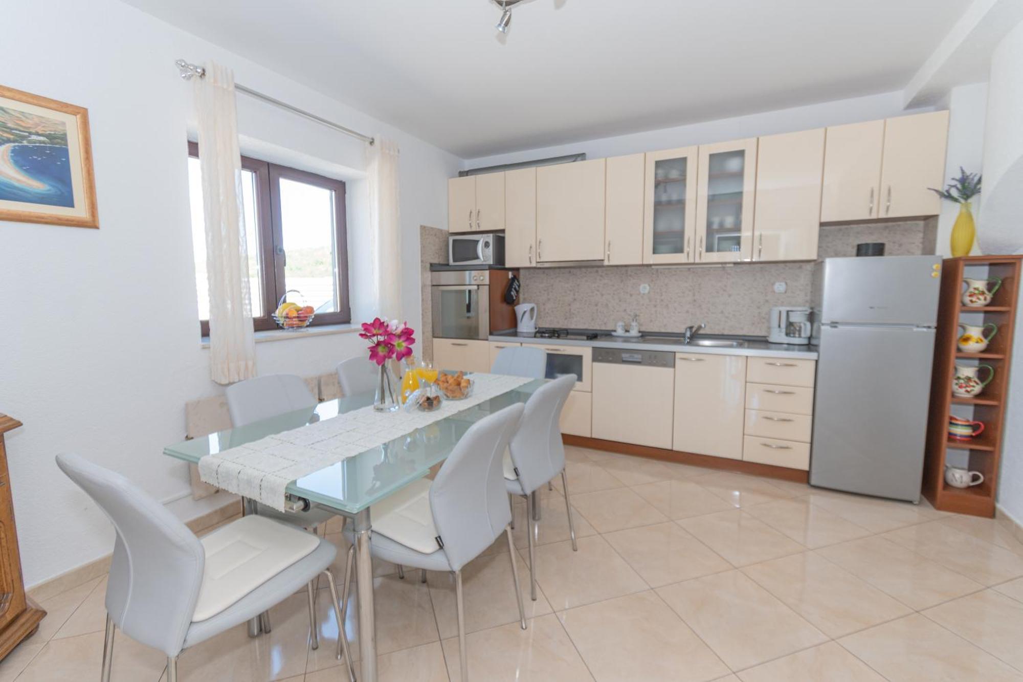 Spacious Villa For 10 With A Big Private Pool Trilj Exterior foto